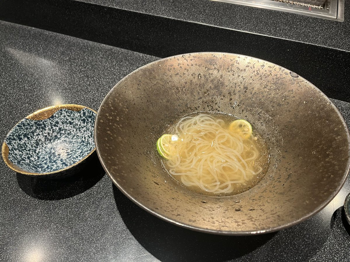 reset_marathon9's tweet photo. 冷麺の替え玉！初体験！美味すぎた https://t.co/Gqz3hFcd1I