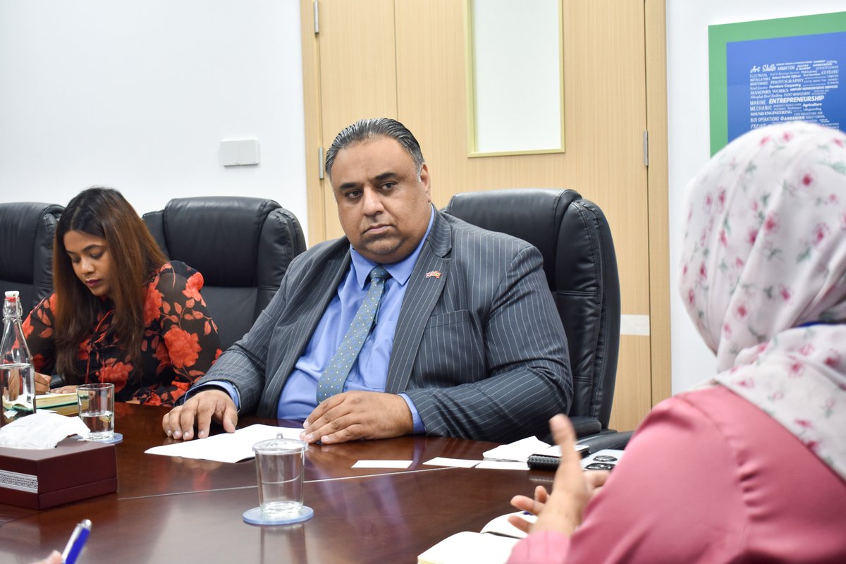 MNSDAmv's tweet photo. The SMT of MNSDA met with the British Deputy High Commissioner to the Maldives, H.E. Mohammed Toafiq Wahab to discuss about opportunities to collaborate for skills development in the Maldives. https://t.co/gAXb7Lak5i
