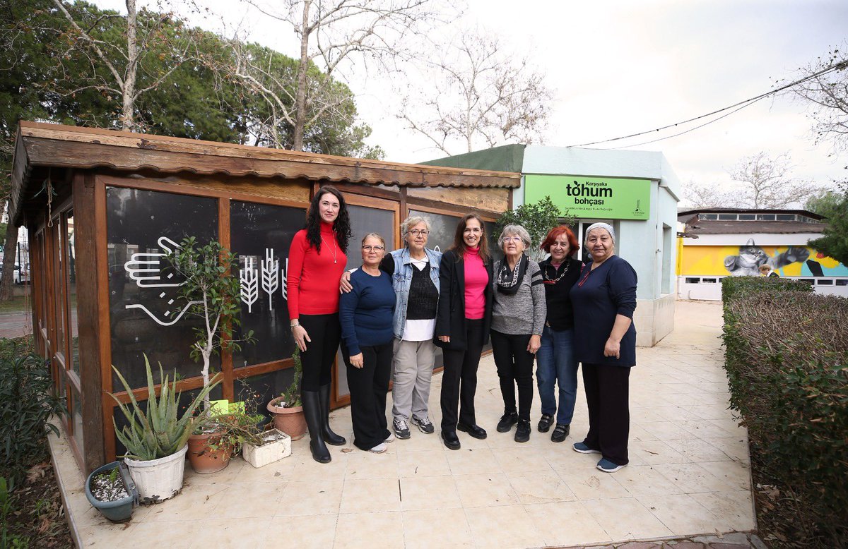 karsiyaka_bel's tweet image. Gıda krizine karşı yürüttüğümüz mücadelemizin önemli bir parçası olan Şehit Muhittin ve Ayşe Dudu Sağıroğlu Yerel Tohum Merkezi’nde, 1800’e yakın yerel tohumu koruma altına aldık. 🌱 

#tohum