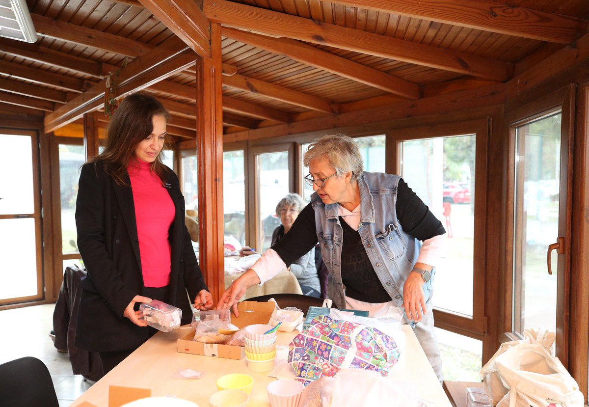 karsiyaka_bel's tweet image. Gıda krizine karşı yürüttüğümüz mücadelemizin önemli bir parçası olan Şehit Muhittin ve Ayşe Dudu Sağıroğlu Yerel Tohum Merkezi’nde, 1800’e yakın yerel tohumu koruma altına aldık. 🌱 

#tohum