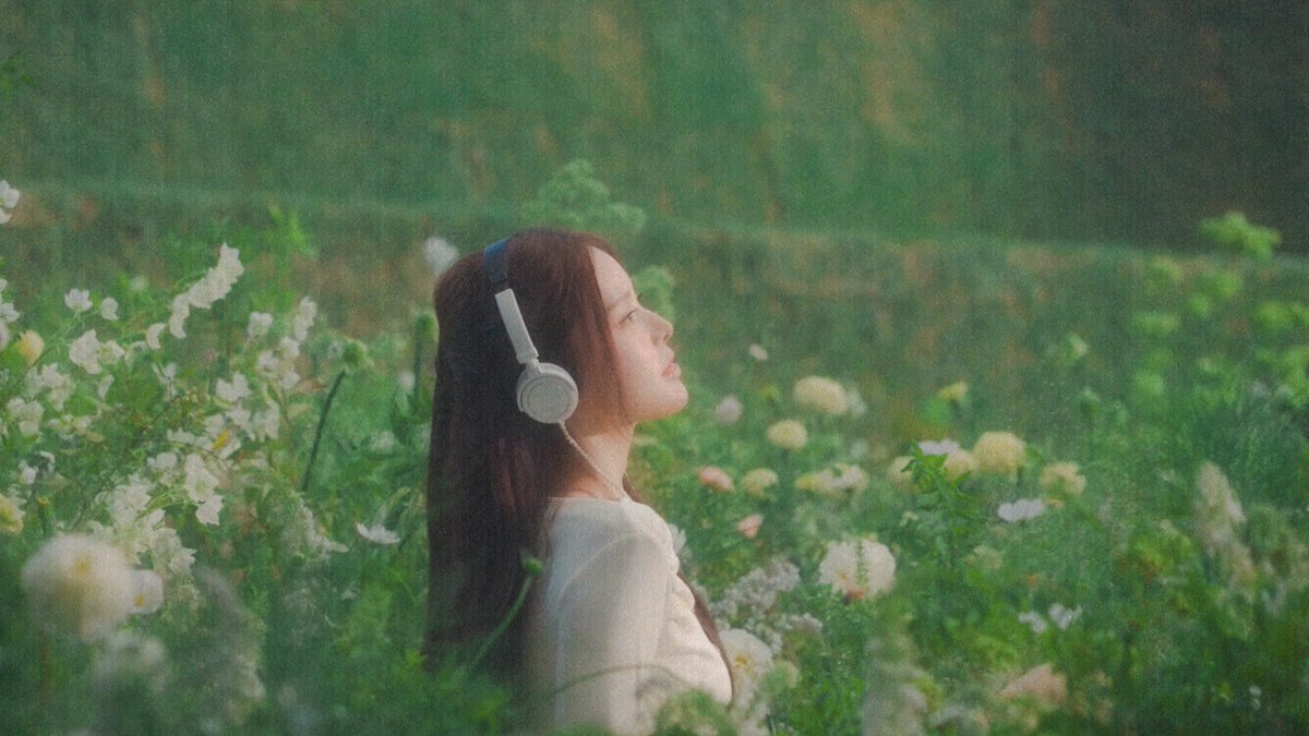 jeemin on izna debut trailer behind the scenes 
🌿🎧🌼