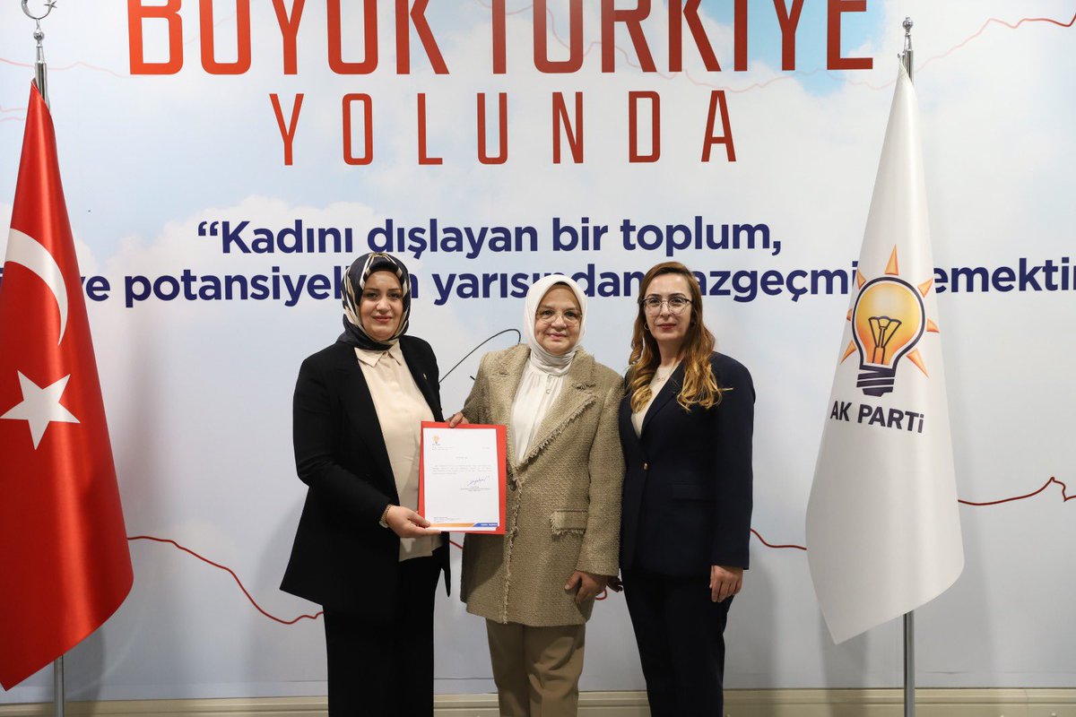 AKKADINGM's tweet photo. 📍AK Parti Genel Merkez

Genel Başkanımız, Cumhurbaşkanımız Sayın @RTErdogan’ın tensipleriyle Ardahan İl Kadın Kolları Başkanlığı’na Gülten Özdemir atanmıştır.

Görevi devreden Selda Kılıç başkanımıza emek ve gayretleri için teşekkür ederiz. https://t.co/dXatg71kO4