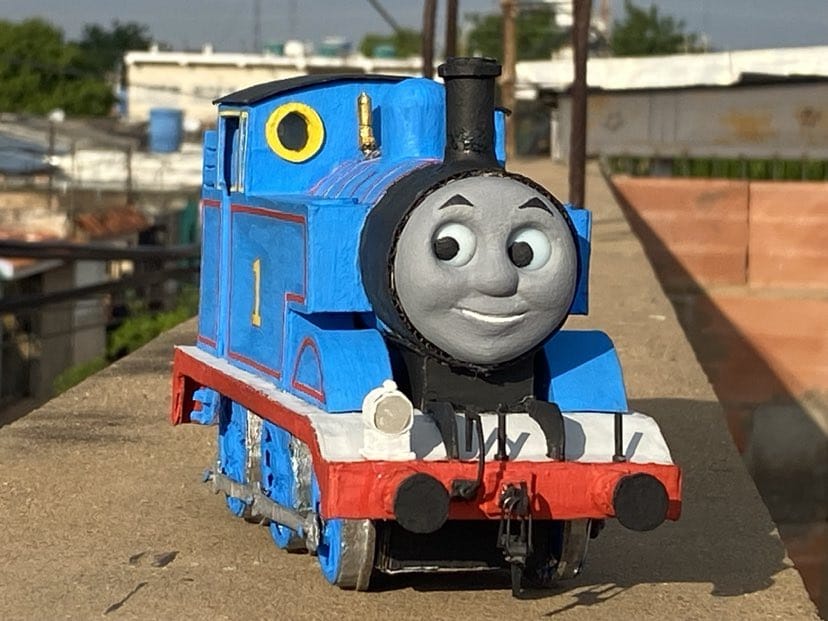 My Gauge 1 Brass Thomas with Cardboard is done!!!!!!! 

Agradecimientos a <a href="/ImDanTBES/">ImDanTBES</a>  y <a href="/antimattel2022/">.</a> por ayudarme con este hermoso modelo los amo 🥹♥️