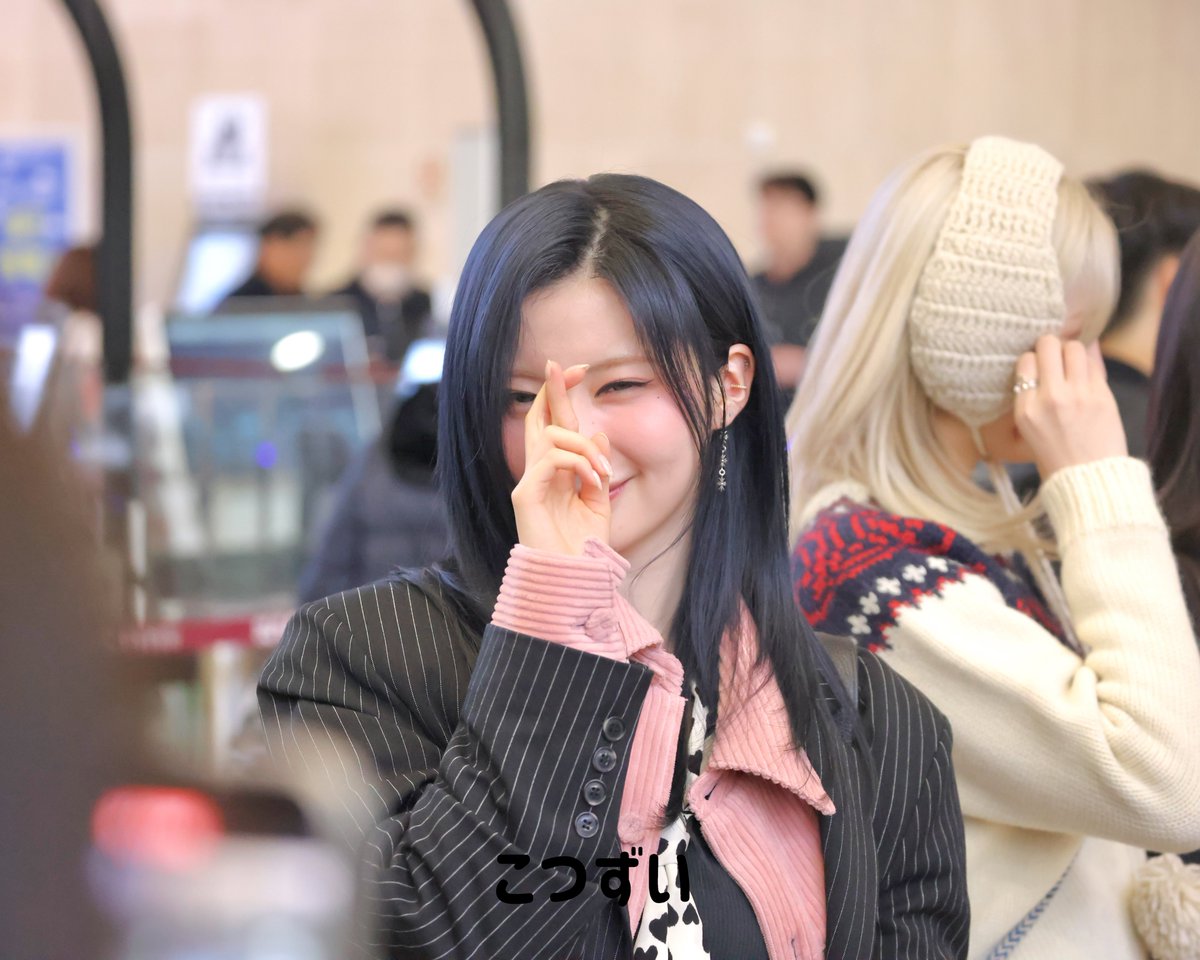 zuiworld's tweet photo. 241128 GMP HQ

えなみあさはでんさいです... ..

#ASA #아사 
#BABYMONSTER #베이비몬스터 https://t.co/dsHT2tVmhL