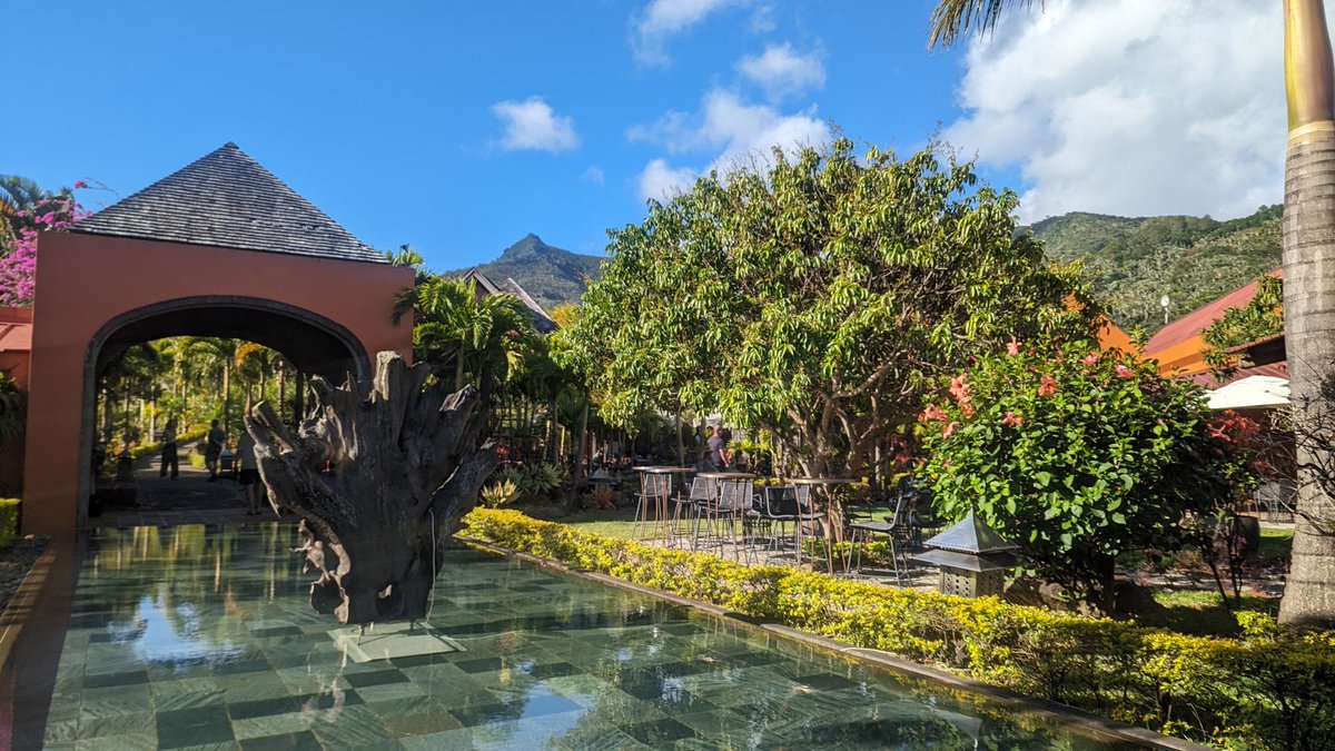 Broadplace tweet media