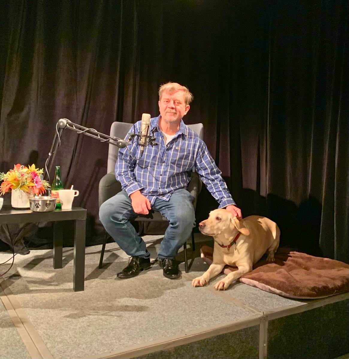 Jedním ze štědrých dárců, kteří finančně podpořili sbírku na záchranu nejslavnějšího lidického sousoší, se nově stal i herec a moderátor Petr Čtvrtníček. Svůj honorář za včerejší vystoupení v Lidicích věnoval celý na rekonstrukci Památníku dětských obětí války. Děkujeme!