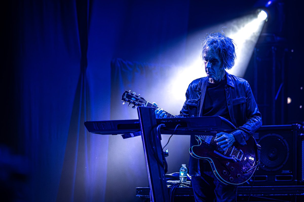 The Cure tweet media