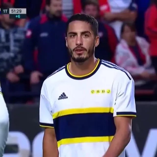 xeneizedprimera's tweet photo. Se acuerdan la frase: “es un verde Gusa.” Se debe estar recargando de risa ahora #Sandez, porque #Figal (el lindo para algun@s) es un milagro que sea profesional. Nunca más con la camiseta de #Boca 
De nuevo, hora de sacar la mierda de raíz y falta el CDF. https://t.co/28XwVP3i6R