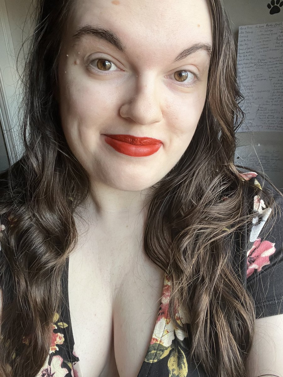 Happy Thursday! 

Got my blood taken and now I’m just resting today. Having nachos for dinner!

May we all experience good health. ❤️