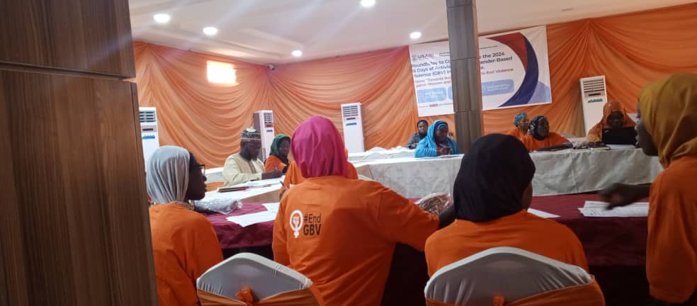 IfwydNg's tweet photo. 🌍✨ 16 Days of Activism ✨🌍

Our Executive Director, Amina Garuba, proudly participated in a roundtable discussion in Bauchi, centered on the global theme: "Towards Beijing 30: Unite to End Violence Against Women." https://t.co/CISy7NE9fK