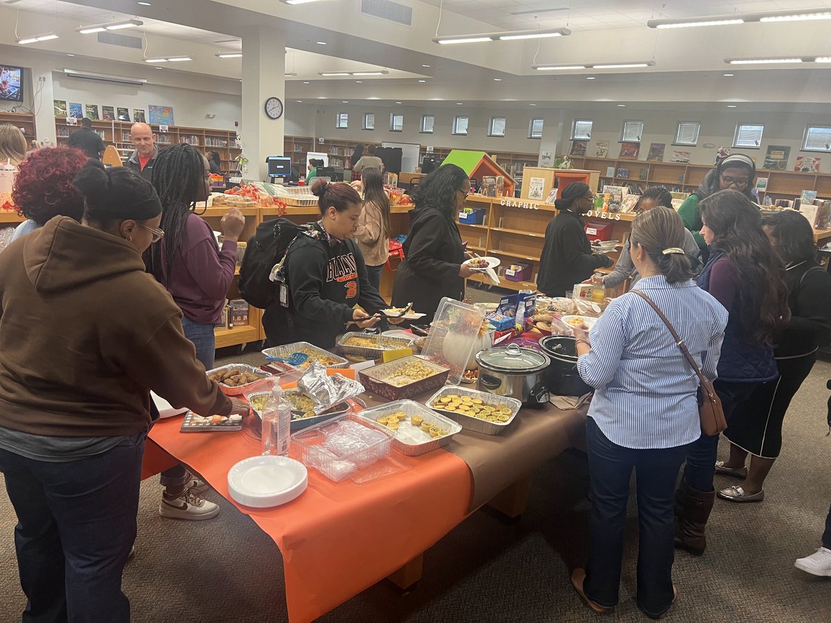 East Garner Elementary School (@eastgarneres) on Twitter photo What a wonderful way to celebrate before the break! #Friendsgiving #ExplorerStyle <a href="/PrincipalArtis/">Montrina Artis</a> <a href="/SEasternArea/">WCPSS Southeastern Area</a> <a href="/WCPSS/">Wake County Public School System</a> What a wonderful way to celebrate before the break! #Friendsgiving #ExplorerStyle <a href="/PrincipalArtis/">Montrina Artis</a> <a href="/SEasternArea/">WCPSS Southeastern Area</a> <a href="/WCPSS/">Wake County Public School System</a>