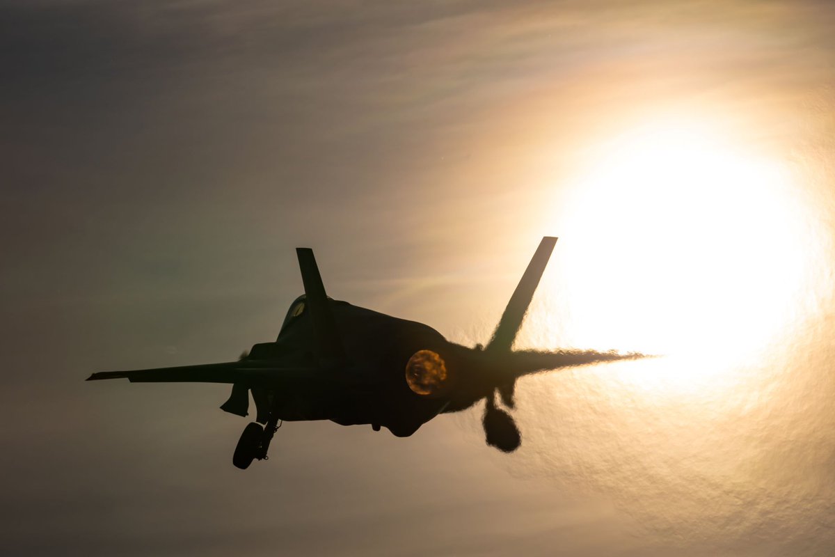 FinnishAirForce's tweet image. How’s the F-35 Programme going? Commander of the 🇫🇮 Air Force, Major General Juha-Pekka Keränen, provides a status update on the F-35 Programme before retiring to the reserve at the turn of the month.

Read the article ➡️ ilmavoimat.info/F-35-status-20…

#ilmavoimat #F35Programme #F35