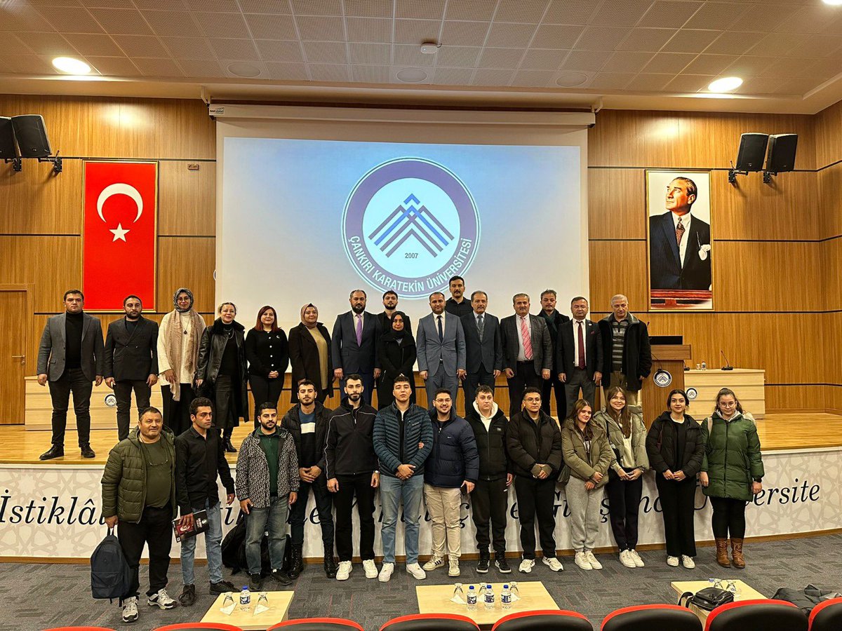 Ulku_Ocaklari's tweet photo. 📍ÇANKIRI

Ülkü Ocakları Çankırı İl Başkanlığı tarafından Çankırı Karatekin Üniversitesi'nde ODAK 2023 Anlayarak Hızlı Okuma Yazılımı ve Ülkü Ocakları Uzaktan Eğitim Merkezi (ÜOUZEM) tanıtımı gerçekleştirildi. https://t.co/YyXv5LYAkc