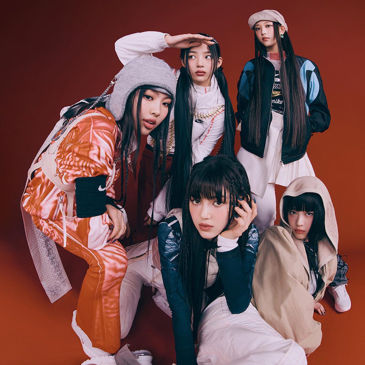 PopBase's tweet image. NewJeans' Hanni on the groups decision to terminate their contract:

“We faced mistreatment not just towards us, but also including our staff. Countless pretentions and contradictions, deliberate miscommunications, and manipulation regarding multiple areas. A company that no…