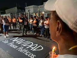LibertadLuchSoc's tweet photo. NO LAS CALLARÁN | Prohiben visitas a los #PresosPoliticos cuyos familiares declaren ante los medios de comunicación, informó Sol Oscariz, hermana de Edward Oscariz, recluido en Tocuyito. "Nosotras no nos vamos a callar. Vamos a contar todo lo que está pasando" #LibertadParaTodos https://t.co/i9QHfXG1XQ