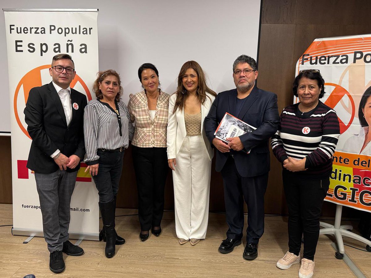 KeikoFujimori's tweet image. Hace unos días, junto a los coordinadores de Fuerza Popular en el Encuentro de Peruanos en el Exterior - Europa, reunidos en Madrid, España, donde pudimos intercambiar puntos de vista para fortalecer a nuestro partido y sacar adelante a nuestro país. 🇵🇪🌍