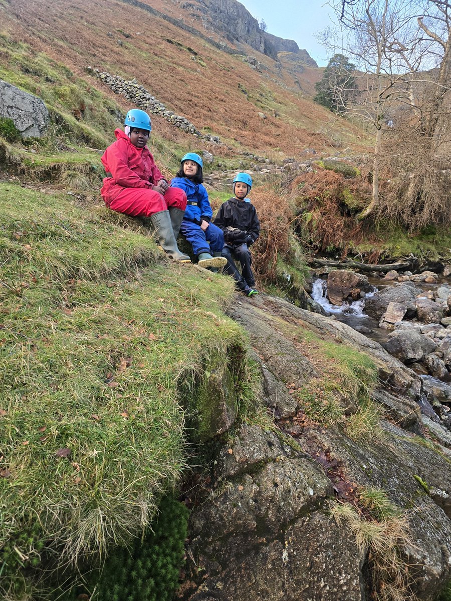 StAug_Monsall's tweet photo. Ms Shah’s group: 
Careful….we don’t want to fall in! 

#ghyllhead #wetwellies https://t.co/596MXTigug