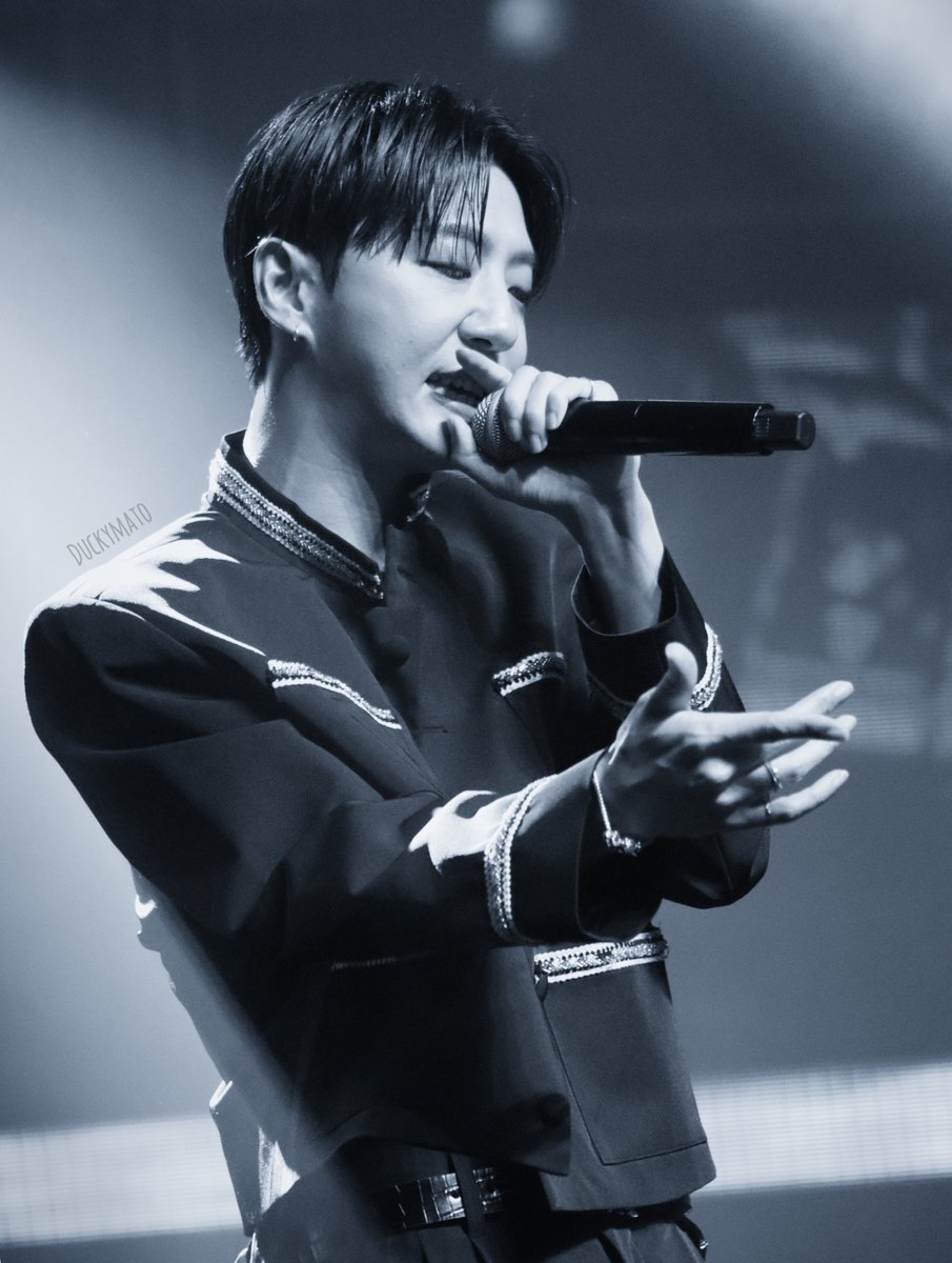 lenaoneshot's tweet photo. 2024.09.29
THE LAST FAN-CON [CURTAIN CALL]
in HONG KONG

#BANG_JUNG_YOO_MOON #BYJM
#BAP #비에이피 
#방용국 #BANGYONGGUK #方容國
#커튼콜 #CURTAIN_CALL https://t.co/DAw3mu1esa