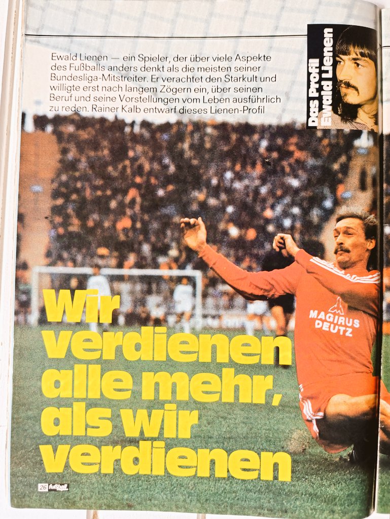 kicker_fuma's tweet photo. "Ewald Lienen - Wir verdienen alle mehr, als wir verdienen"

(Aus: Fuma Januar/Februar 1981)

#lienen #bmg #arminia #msv #fcsp #effzeh #botd #happybirthday https://t.co/DHtl066WCv