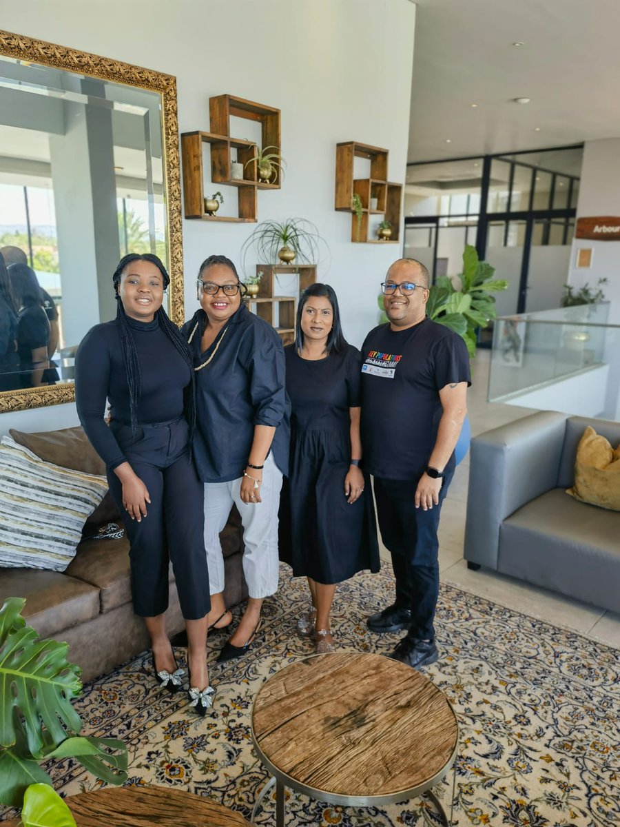 NACOSANet's tweet photo. Our teams dressed in black to raise awareness and call for action to end GBV. The #NACOSA team and our implementing partners supports the #ThursdaysInBlack movement, standing united to say NO to gender-based violence.๐ค
#TogetherWeCan #EndGBV #16daysOfActivism @TBHIVCare https://t.co/qCqFZoEdpS