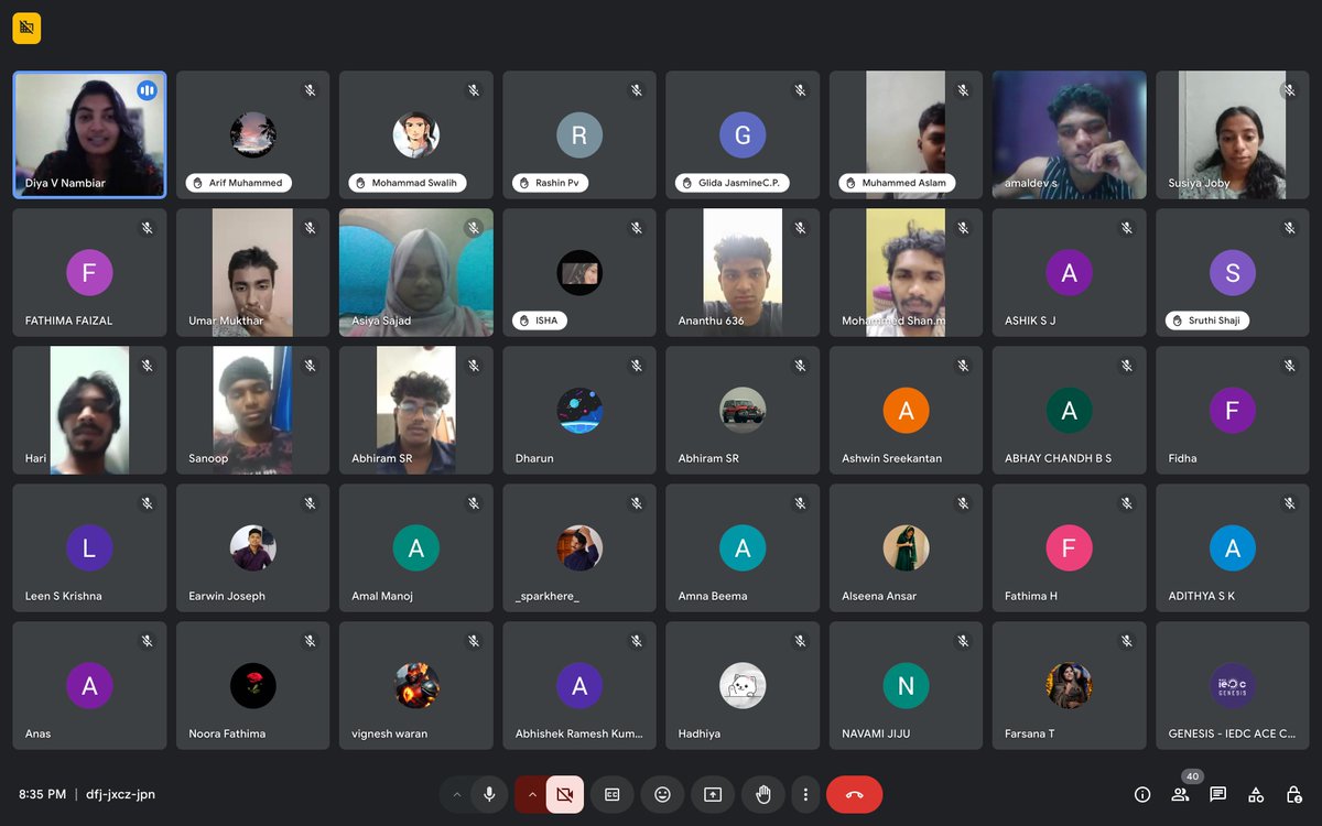 iedciicace's tweet photo. 🚀 On Nov 19, Diya V Nambiar led an insightful PEERPULSE session on Resume Building! 🌟 Held on Google Meet, the session provided valuable tips and guidance. Stay tuned for more sessions in this series covering diverse topics! 🔥 #PEERPULSE #ResumeBuilding  #IEDCGENESIS https://t.co/wmXWgoFta9