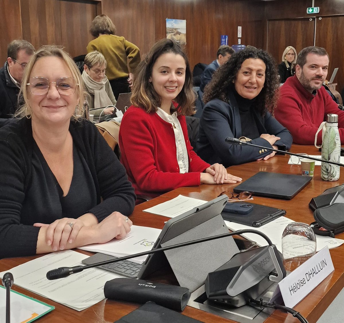 CommunistesHDF's tweet image. Début de la commission permanente du conseil régional #HDF avec nos collègues socialistes.
Ouverture à la concurrence des TER, insuffisance des dotations globales de fonctionnement des lycées... Des sujets sur lesquels nous ne lâcherons rien !

#GRE