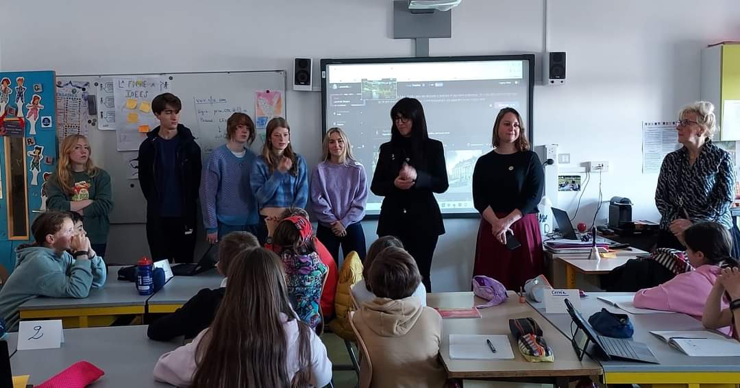 ●•FrancopholIA au <a href="/lfidublin/">Lycée français International Samuel Beckett</a> avec <a href="/IENewparkSchool/">Newpark Comprehensive School</a> •●
🔶️Célébrons ensemble la semaine des lycées français du monde <a href="/aefeinfo/">AEFE</a> autour de la création et de l'innovation🔶️  • Bravo • aux élèves et aux professeurs <a href="/Ms_Tessier_23/">Laetitia Tessier</a> <a href="/beatricecayet1/">Beatrice Cayet</a> 
<a href="/CelinePlace/">Céline Place</a> <a href="/Francophon_IE/">Francophonie Ireland</a>