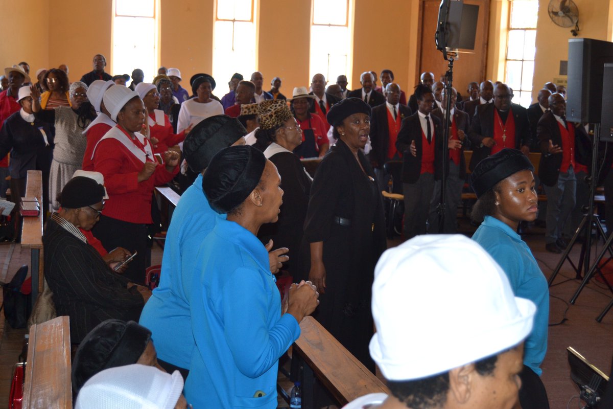 LesediFM's tweet photo. #Itlhabolle #Merapelo #16DaysOfActivism #StPetersMethodistChurch #Bloemfontein https://t.co/PpeDx8zQHx
