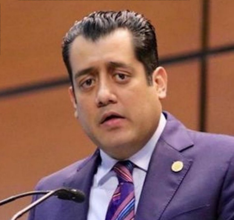 💥 SOPAS 💥 

¿ Que creen que hizo el PNDJ0 de "Gutierritos" ?

Aprobó la desaparición de la escuela donde estudia su doctorado y ahora quiere dar marcha atrás en lo que aprobó.

Así son los de Morena.

👇

VAYA, VAYA..

El diputado Sergio Gutiérrez Luna acaba de promover un