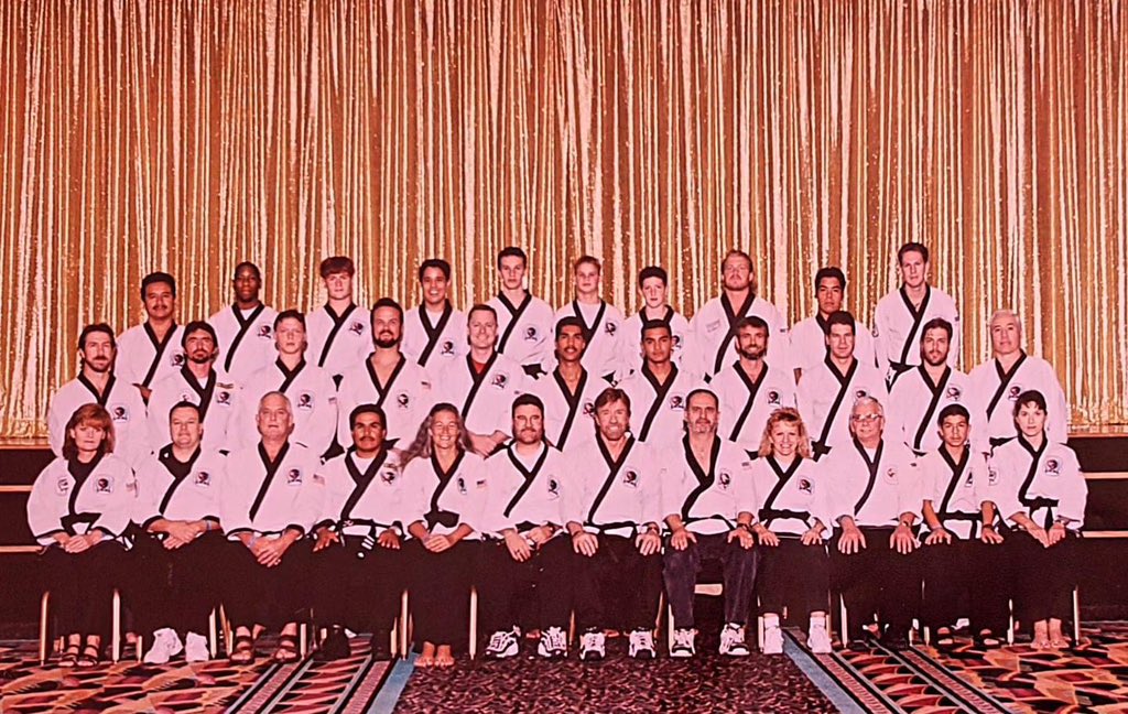 ufaforg's tweet photo. A historical image from UFAF's past

#UFAF #UFAFNation #ChuckNorrisSystem #ThrowbackThursday https://t.co/CCc99PAq0a