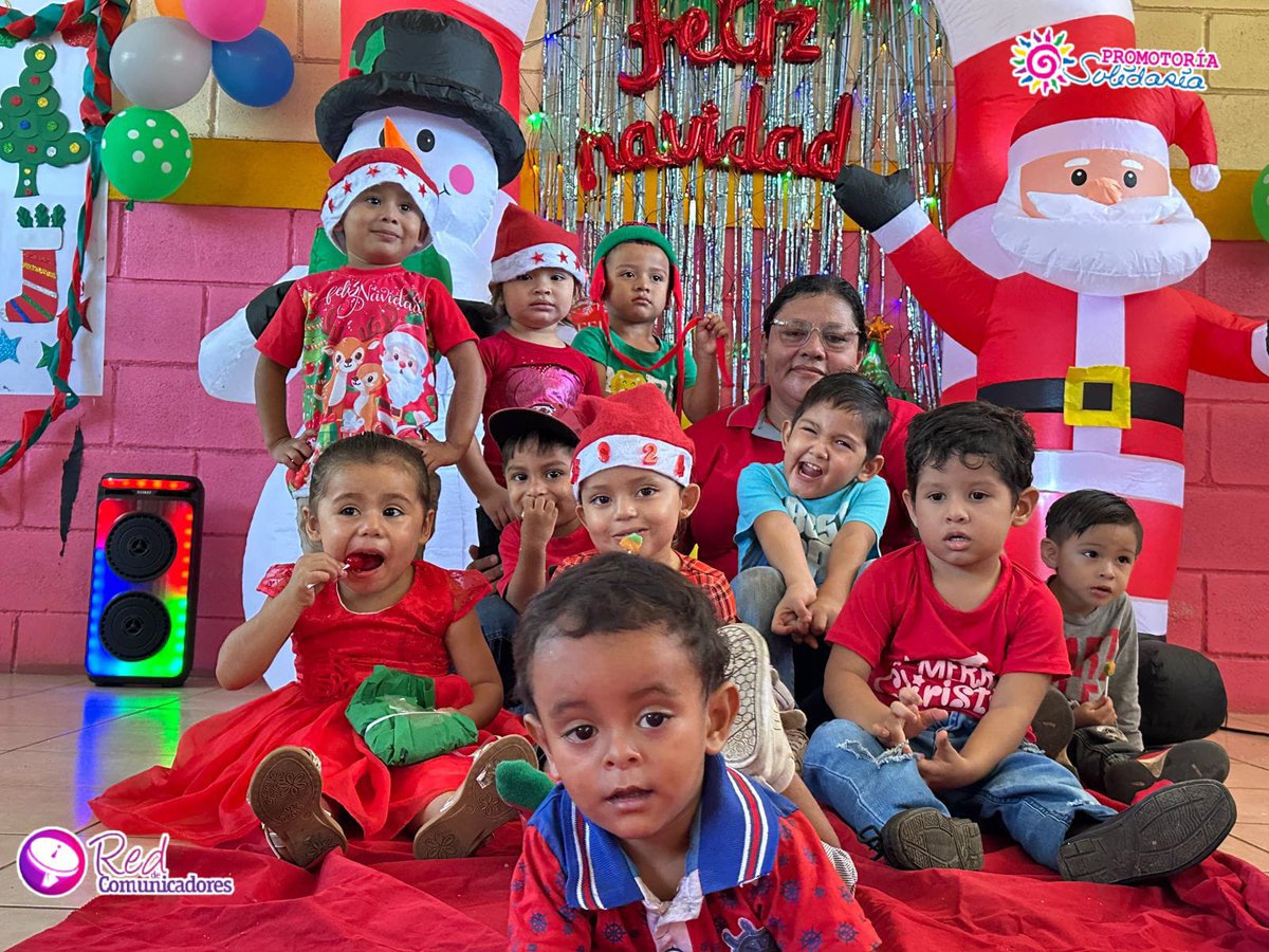 #AmorALaNiñez 💚🎄 Imágenes del Festival Navideño con niños y niñas del Centro de Desarrollo Infantil Pasitos de Esperanza en Quezalguaque 🙌🏽🎅🏻
#DiciembreSeguro #PromotoriaSolidaria #NavidadConPromotoria #FelicesDeCompartir #Nicaragua