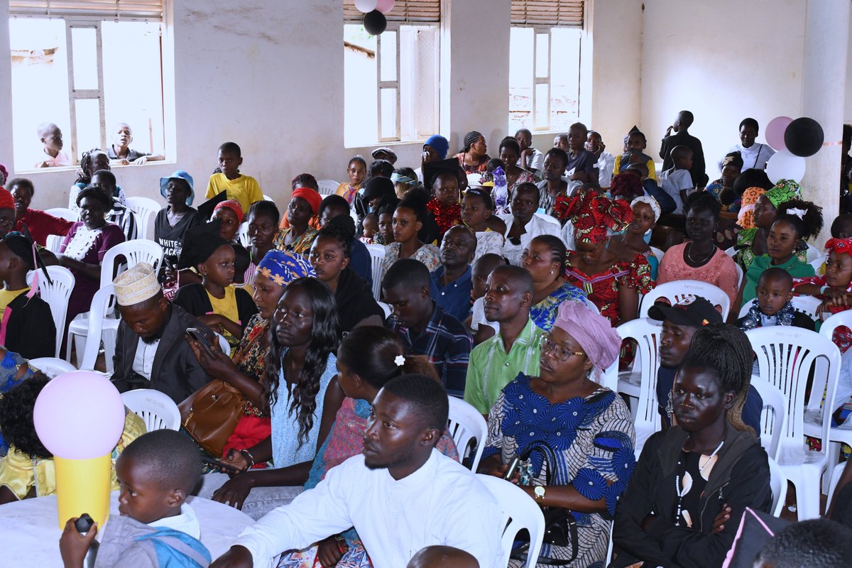 P4TUganda's tweet photo. November 27th, 2024, marked the end of our academic year and the transition of 89 talented pupils from Top Class to Primary One. 
We're incredibly proud of each and every one of them for their hard work, and dedication. 
Congratulations to our graduates, their families https://t.co/YcLwXd97ry