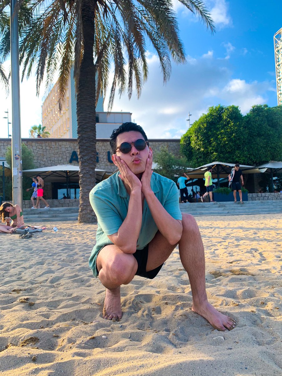 MelvinBravo15's tweet photo. 🌴 Barceloneta Beach 🏝️🇪🇸😍 #españa #barcelona #barceloneta #beach #summer #barcelonacity #travel #photography #blogger #lifestyle #nurse #vlog #createcontent https://t.co/JLdqsZ1Ej0