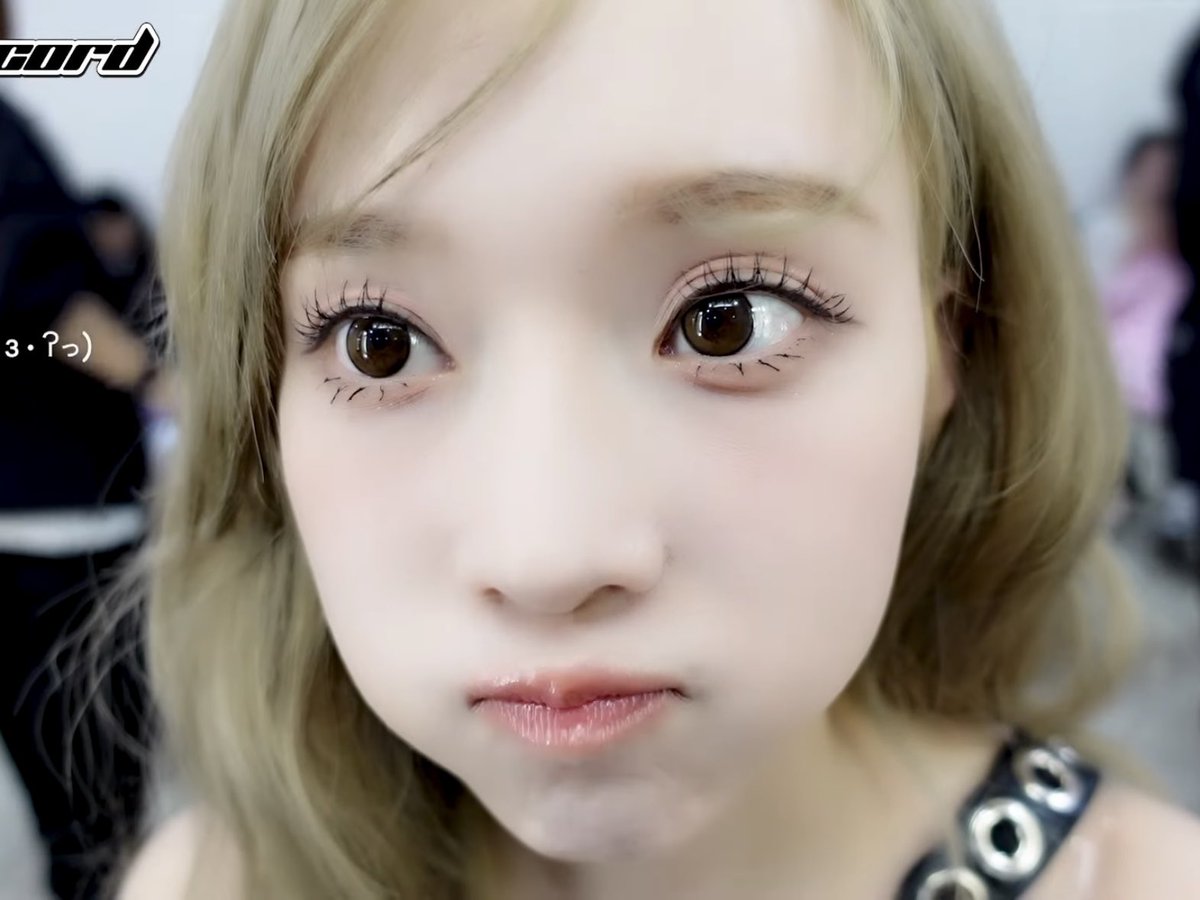 winter700_'s tweet image. 만두
쾅!!!!!!!!!