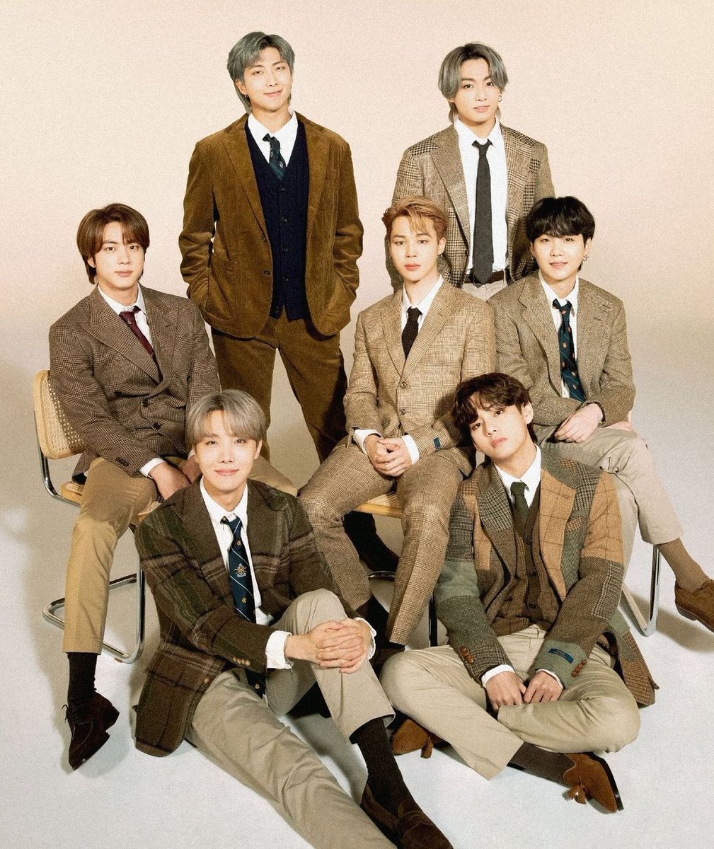 cocojm_0t7's tweet photo. #Jimin becomes the FIRST and ONLY kpop Act to have 2 songs reaching 900 MILLION filtered streams on Spotify history, surpassing BTS.

CONGRATULATIONS JIMIN https://t.co/ZbtWnsx82Q