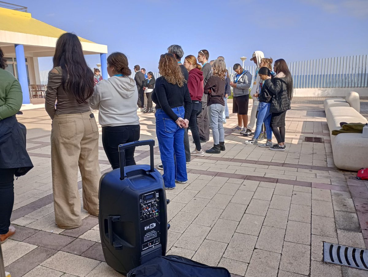 FAdsisValencia's tweet photo. Después de dos jornadas de participación y convivencia de la juventud del Centro #Taleia con la de otras entidades en el Encuentro "Rumb a l'oci saludable" que organiza @xarxaeapncv volvemos satisfechas por trabajo realizado y poder trasladar los resultados al DG del @GVAivaj https://t.co/KOCkWrKjg2