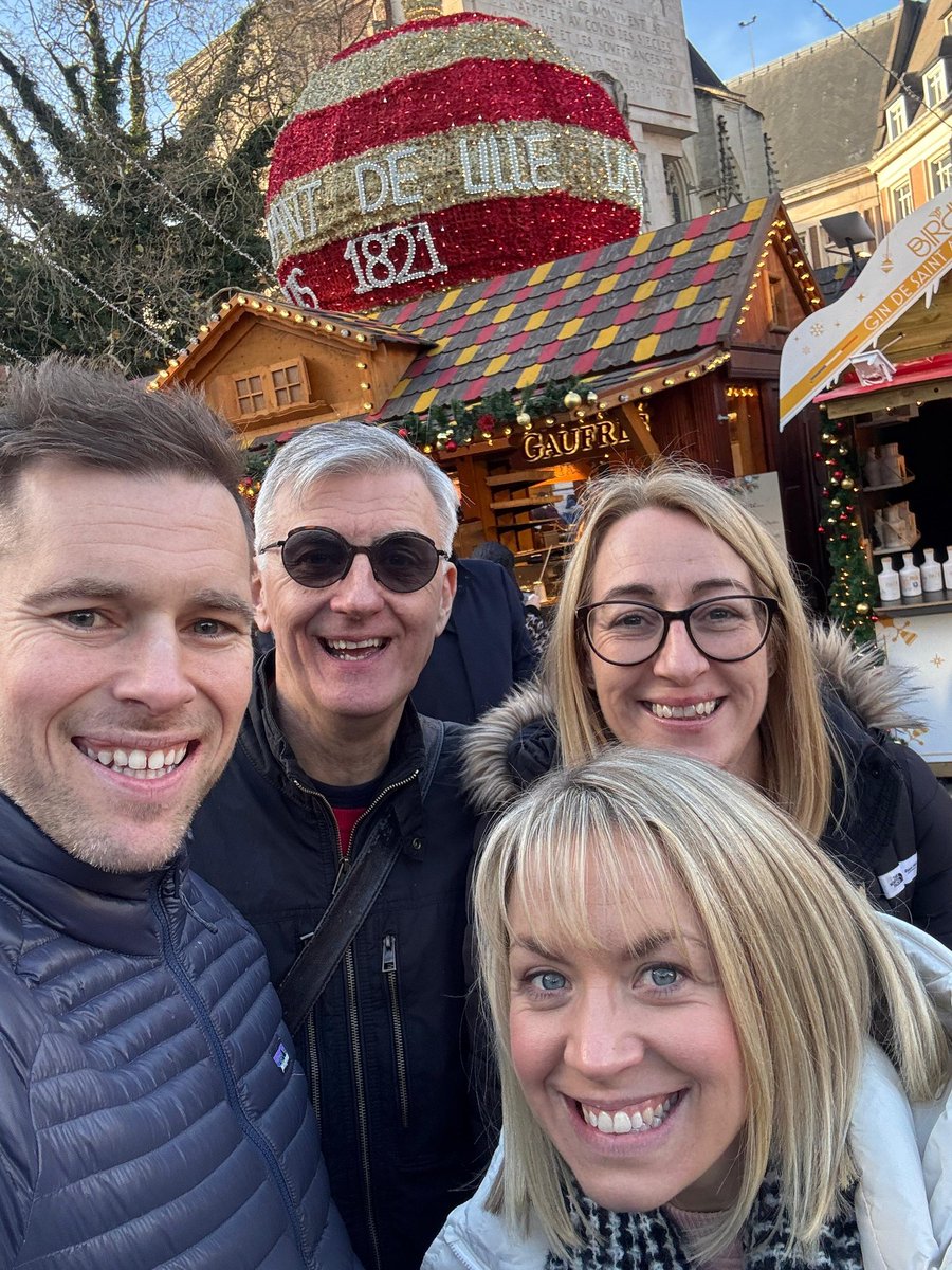 Mrs Thomas tweet media