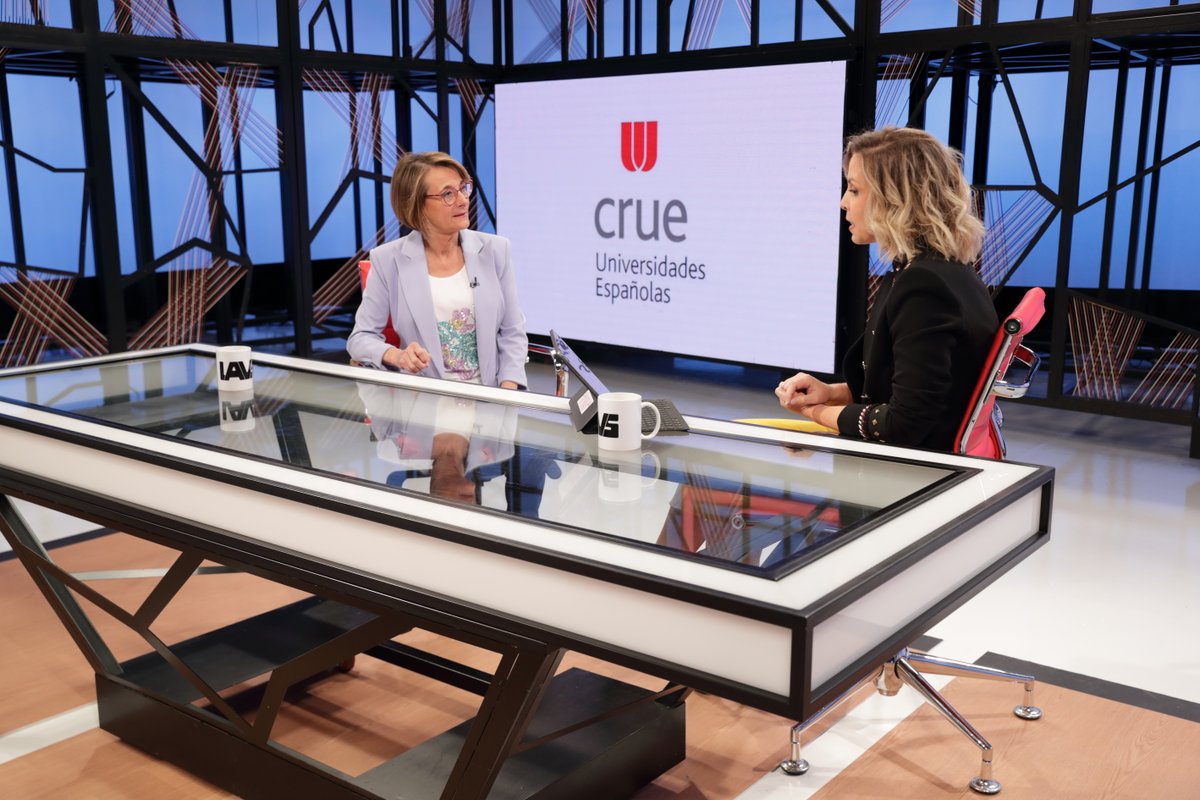Crue Universidades (@crueuniversidad) on Twitter photo La presidenta de CRUE, <a href="/EvaAlconUJI/">Eva Alcón UJI</a>, participó ayer en la <a href="/aventurasaber/">La Aventura del Saber</a>. Habló de los 30 años de CRUE, los retos de la universidad y algunos temas clave para el futuro de la educación superior: investigación e innovación, financiación, becas y políticas de igualdad, entre otros. La presidenta de CRUE, <a href="/EvaAlconUJI/">Eva Alcón UJI</a>, participó ayer en la <a href="/aventurasaber/">La Aventura del Saber</a>. Habló de los 30 años de CRUE, los retos de la universidad y algunos temas clave para el futuro de la educación superior: investigación e innovación, financiación, becas y políticas de igualdad, entre otros.