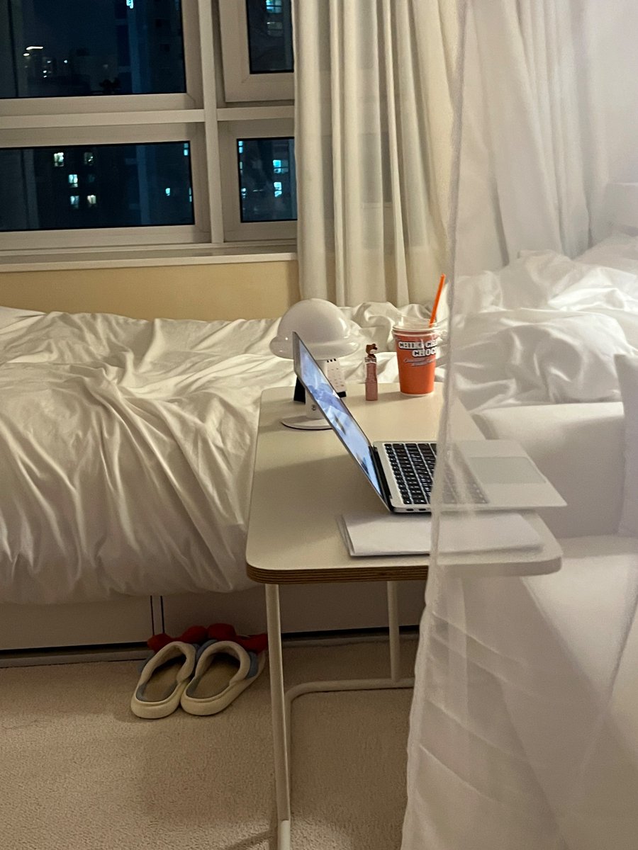 somnote_'s tweet photo. 하기로 한 (장기적 목표) 있으면 진짜 조금이라도 하기 그리고 스트레칭하고 지피티랑 대화하고 누우면 적당히 뿌듯하고 기분도 좋아요 https://t.co/XaFaU2hMks