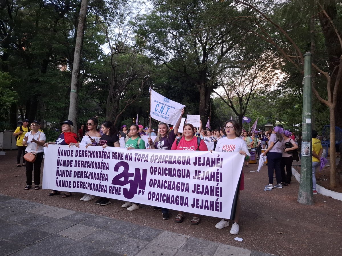RedTraSex's tweet photo. ¡Así vivimos el #25N en la región! 💜✊
Desde la RedTraSex, exigimos nuestro derecho a vivir y trabajar libres de violencia en toda la región. Nuestras vidas importan. #TrabajoSexualEsTrabajo #25N #NiUnaMenos #NiUnaTrabajadoraSexualMenos #VidasLibresDeViolencia https://t.co/4sGxT1u1cp