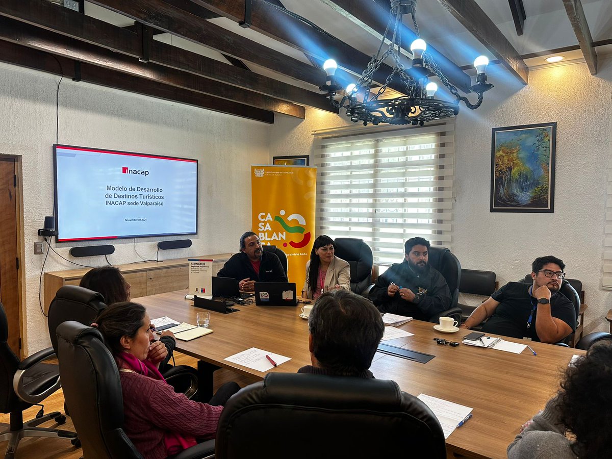 sernatur_valpo's tweet photo. Ayer se realizó la Mesa Público-Privada de la Zona de Interés Turístico #ZOIT de #Casablanca, oportunidad en la que se desatacaron las principales acciones efectuadas durante el presente año 👏👏👏 https://t.co/fUMoxbEWyc