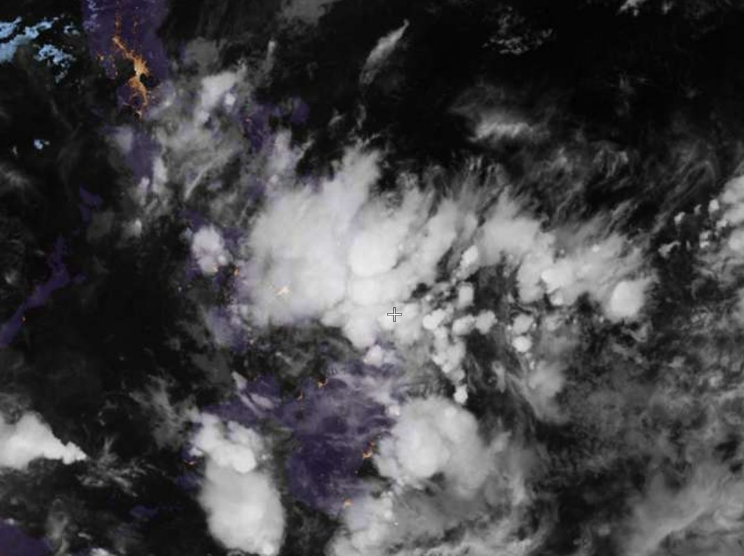 Kryezzy's tweet photo. TWO UNOFFICIAL THUNDERSTORM WATCHES-DREAMTEAMWX:PHSVRTC UNOFFICIAL WARNING  (NOT AN OFFICIAL AUTHORITY)

RISKS OF #TORNADOES AND #HAIL WITH SEVERE THUNDERSTORMS FOR AREAS SUCH AS #BICOL #QUEZON #SAMAR WITH HEAVY 100-200MM RAINFALL ACCUMULATION

MORE INFORMATION IN ATTACHMENT https://t.co/wSMdRbd1cI