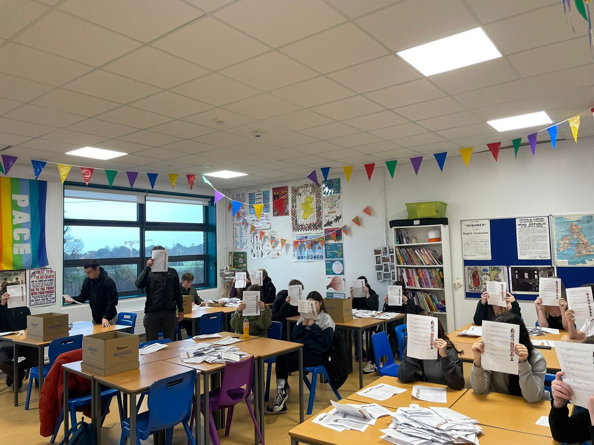 The count has started 🗳️☑️