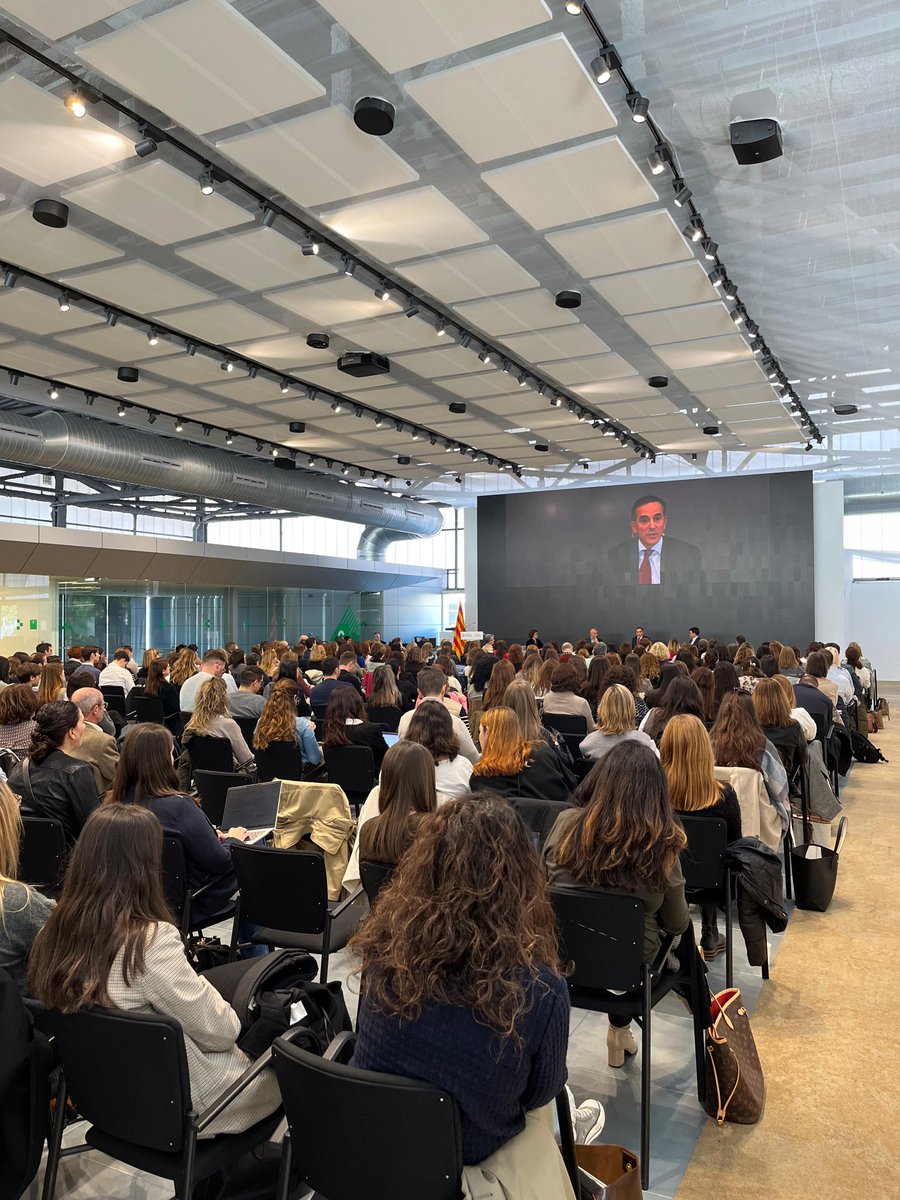 salutcat's tweet photo. 🎯 A la Jornada s'ha posat en comú les principals novetats, reptes i oportunitats de la publicitat en els medicaments. 

L'objectiu és garantir una comunicació veraç, legal i ètica que afavoreixi l’ús segur i racional dels medicaments.

📝 Nota de premsa https://t.co/iKmElkVOeW https://t.co/MhugvnM5jv
