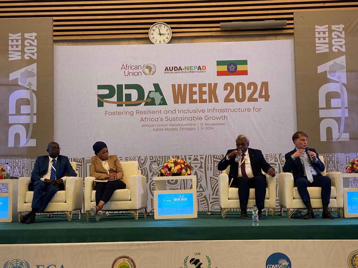 GIZAfricanUnion's tweet photo. The 8th #PIDAWeek2024 is underway, bringing together 1,000 stakeholders to collaborate on Africa’s #infrastructure needs &amp; celebrate the impact of #PIDA. Together, we're creating #sustainable infrastructure solutions for Africa’s #economicdevelopment &amp; #regionalintegration. https://t.co/M7BTnoclff
