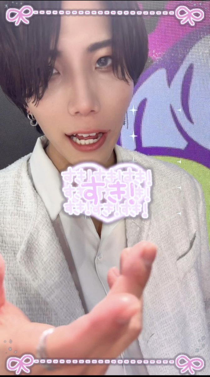yokowasunby12ki's tweet photo. 白王子衣装…予想通りでテンション上がった⤴︎⤴︎🥰
久しぶりにたっぷり歌聴いた気がする😭😭😭
#Beontop ☝️やっぱり好き😍
きょーも大好き🫶💕︎︎😘
#DꓸOꓸL #DreamOutLoud #ディーオーエル
@dol_ibuki https://t.co/60Gcd9Yndu