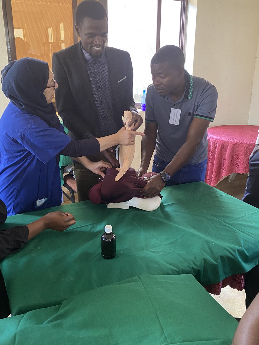 Day 3 - Difficult CS workstations with Dr John Varallo and Dr Soha Sobhy

@DrJVarallo <a href="/ssobhy2014/">soha</a> 

#csafe #Tukuyu #Tanzania #fieldtesting #pilot #caesareansection
