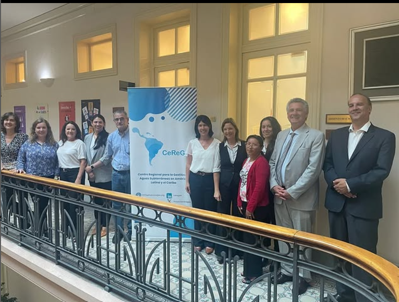 151Lista's tweet photo. 10° Reunión del Consejo de Administración del CeReGAS

El subsecretario del Ministerio de Ambiente, @GerardoAmarilla participó el martes 26 de la 10° Reunión del Consejo de Administración del CeReGAS. https://t.co/eAMzCfcSL2