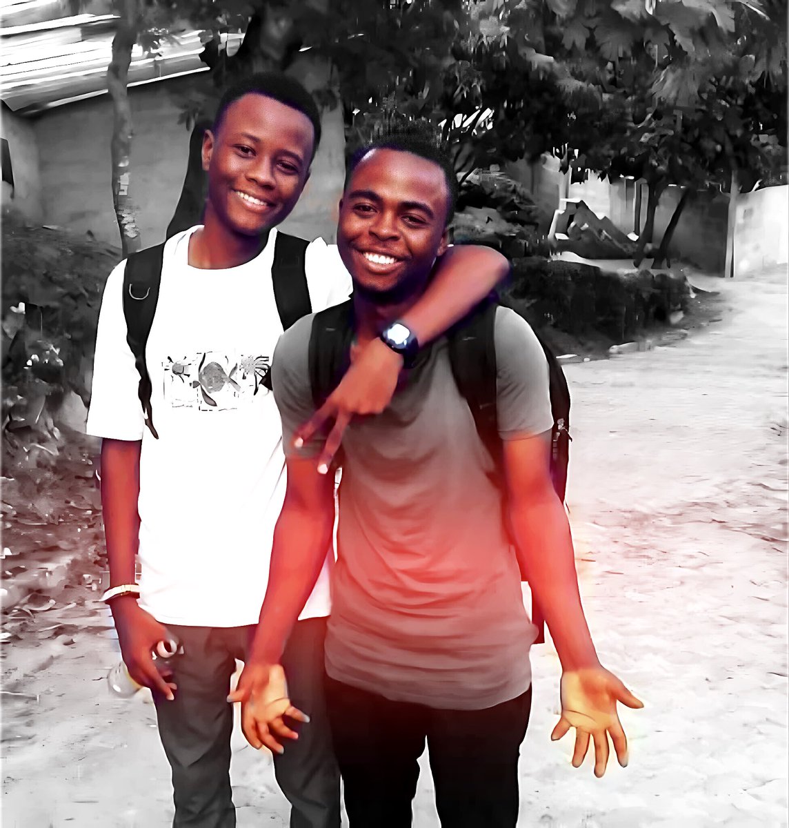 kendrickmsodok1's tweet photo. #tbt2017 
First born and Last born😘🤞🏻
Cc: Nathan Junior 🫂 https://t.co/MBZEdDtwC4