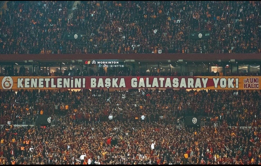 #BugünGünlerdenGALATASARAY